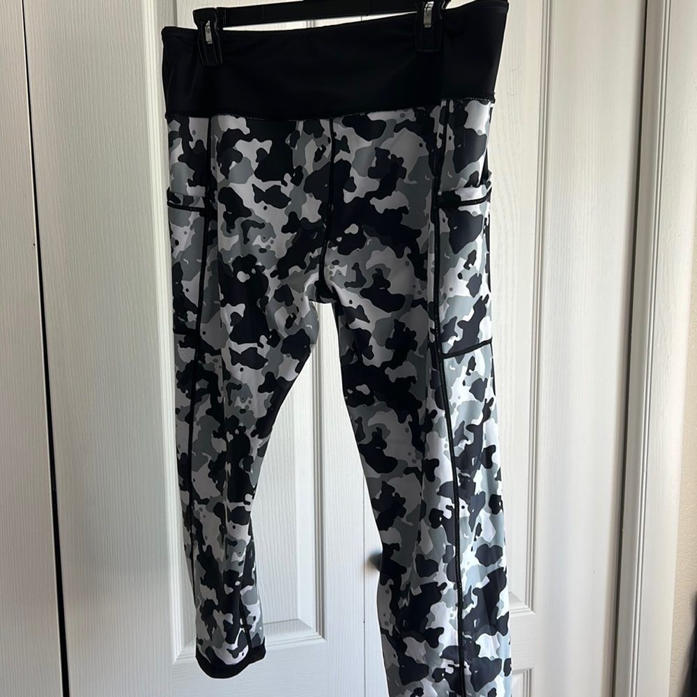 Constantly Varied Gear reversible camo capris. Never worn.